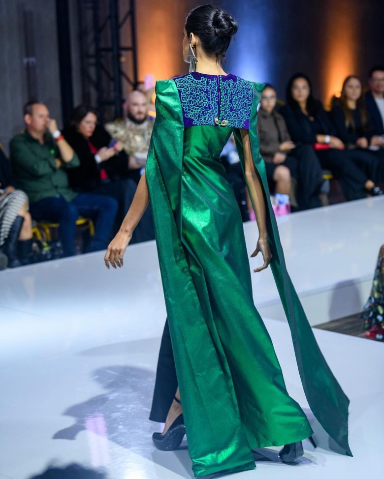 @faiza_antri_bouzar @fab_hautecouture A pleasure to model a work of art direct from Algeria ALAMAL__EsperAnzA@andesfashionweekchile @antonio_avila_ph @oriunda_peru (2)