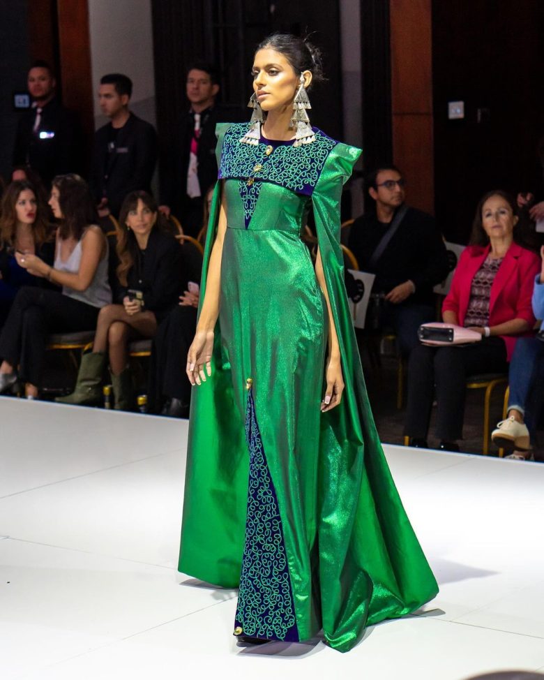 @faiza_antri_bouzar @fab_hautecouture A pleasure to model a work of art direct from Algeria ALAMAL__EsperAnzA@andesfashionweekchile @antonio_avila_ph @oriunda_peru