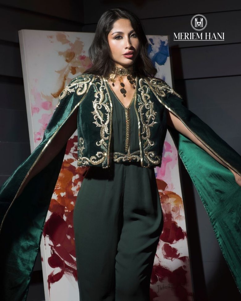 Embracing the beauty of tradition with a modern twist! #AlgerianVibes #CulturalFashion #TraditionMeetsStyle #FashionInspiration #Roots #Meriemhani