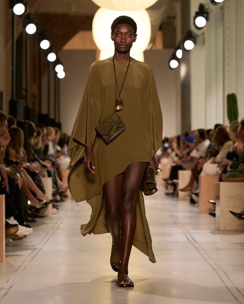 Movement, transparency, texture. Introducing the Spring-Summer 2026 Michael Kors Collection.#Mic (1)