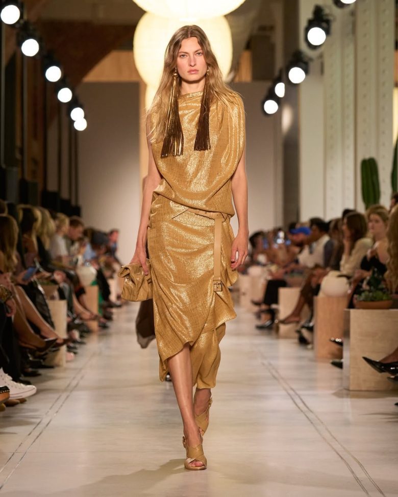 Movement, transparency, texture. Introducing the Spring-Summer 2026 Michael Kors Collection.#Mic (5)