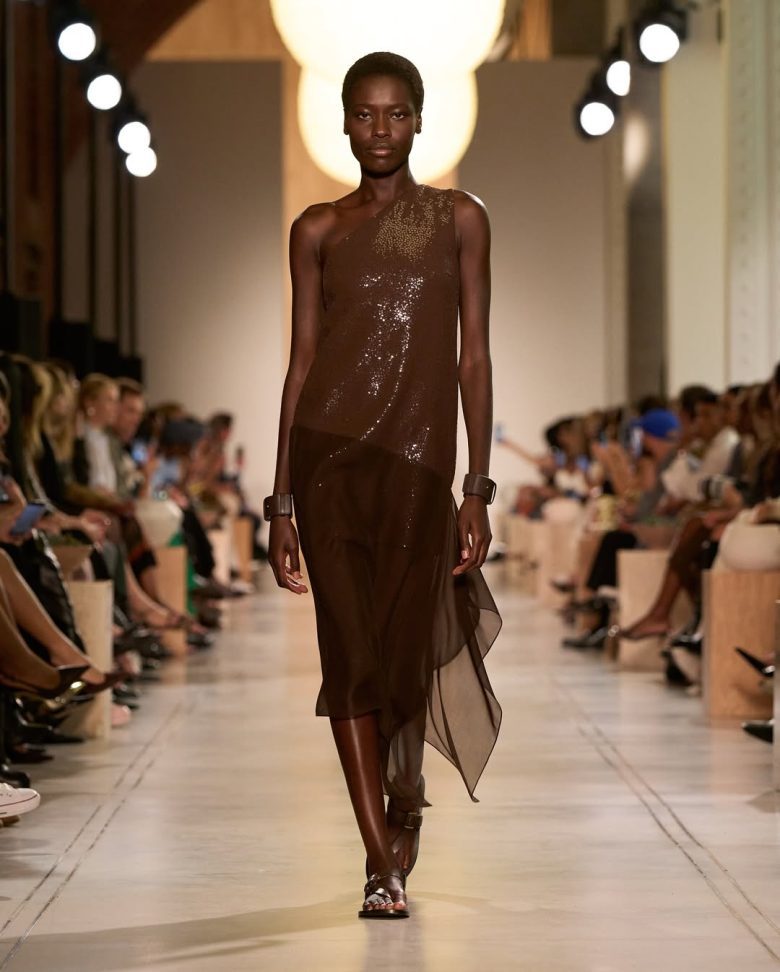 Movement, transparency, texture. Introducing the Spring-Summer 2026 Michael Kors Collection.#Mic (7)