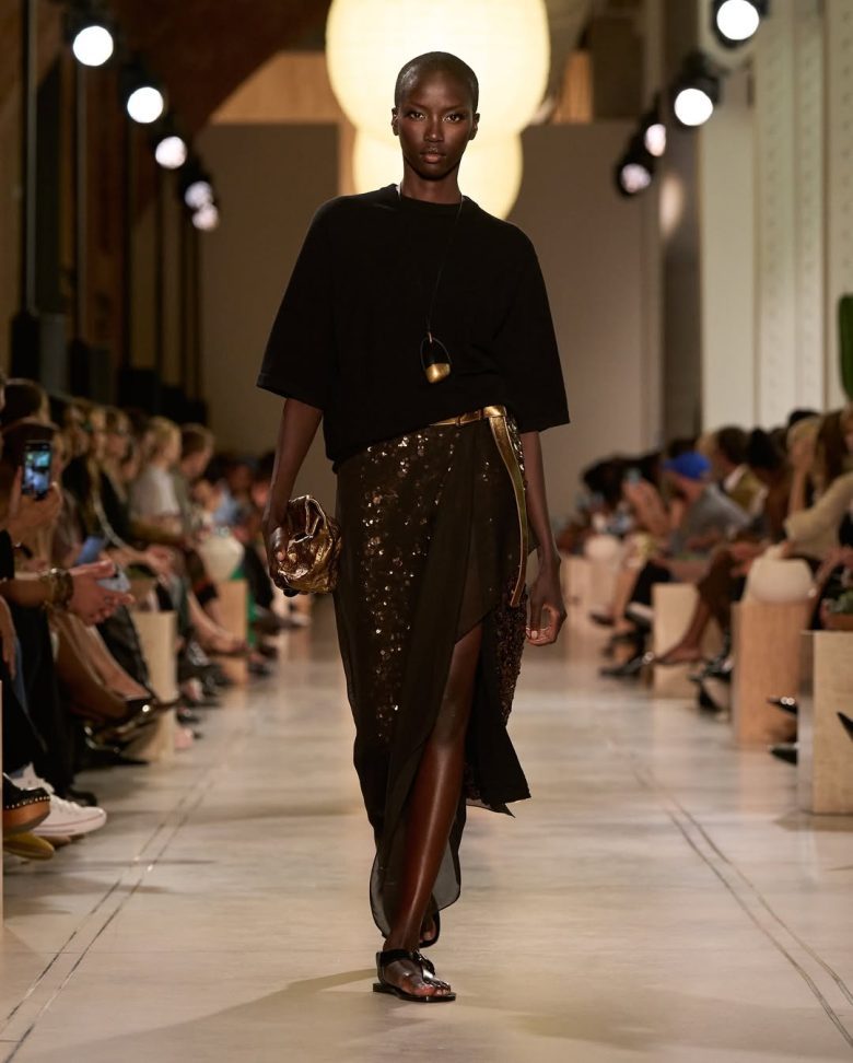 Movement, transparency, texture. Introducing the Spring-Summer 2026 Michael Kors Collection.#Mic (8)